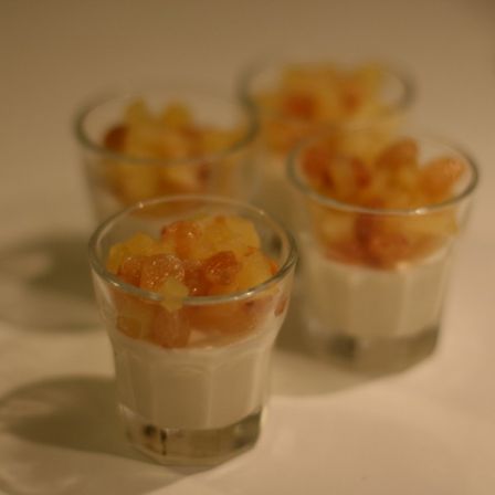 Panna cotta miel pommes raisins, oct. 2010 Panna cotta miel pommes raisins